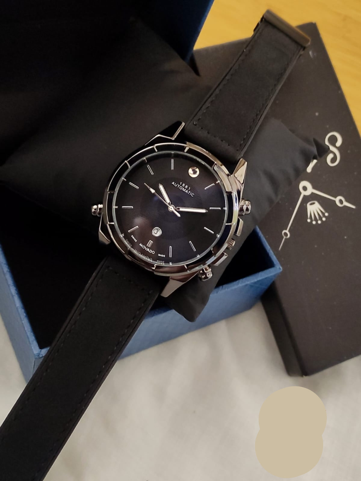 Leathers Strap Men's Watch